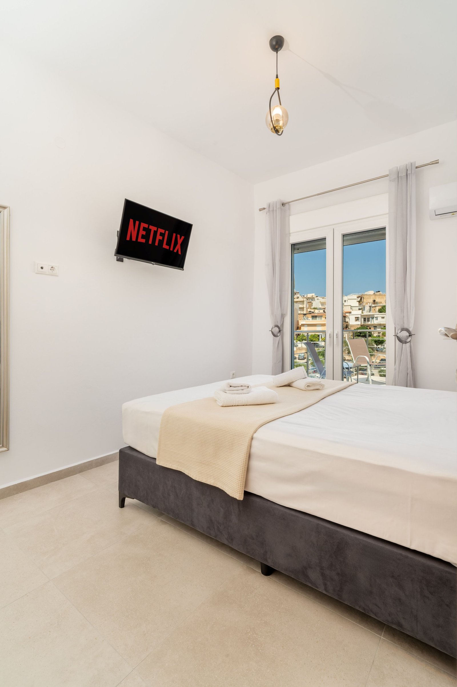 Apartment mit privater Terrasse & Stadtblick - View 3